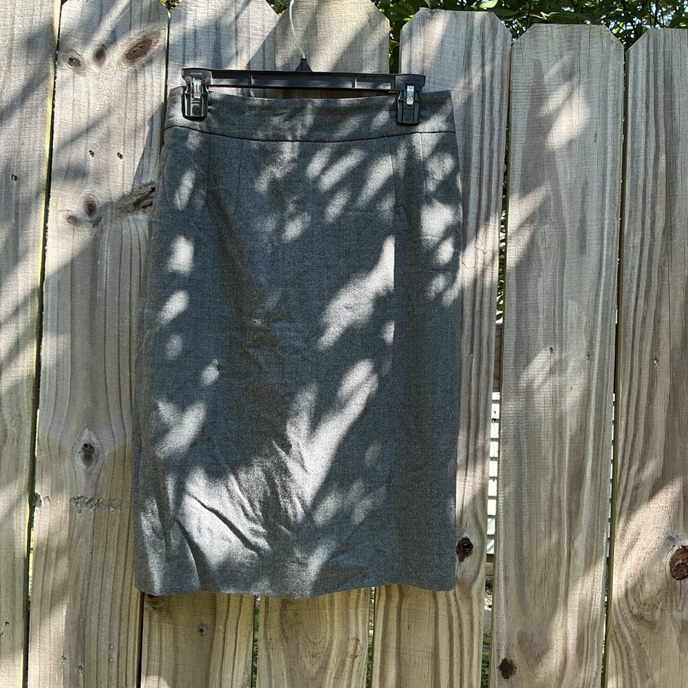 Banana Republic Elegant Gray Women's Skirt